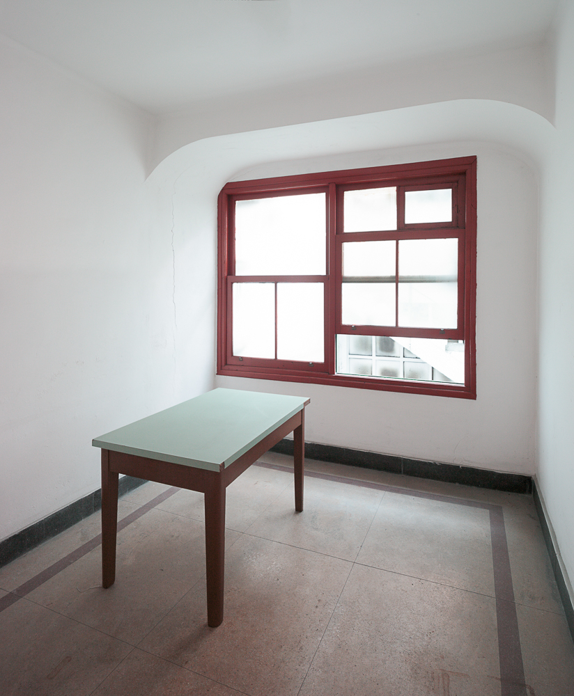 Table window room (Aspect ratio 1x1,20)