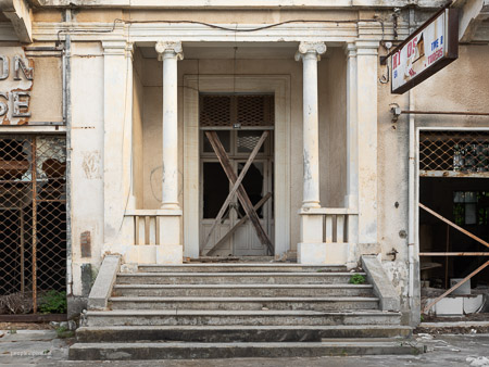 <div></div>